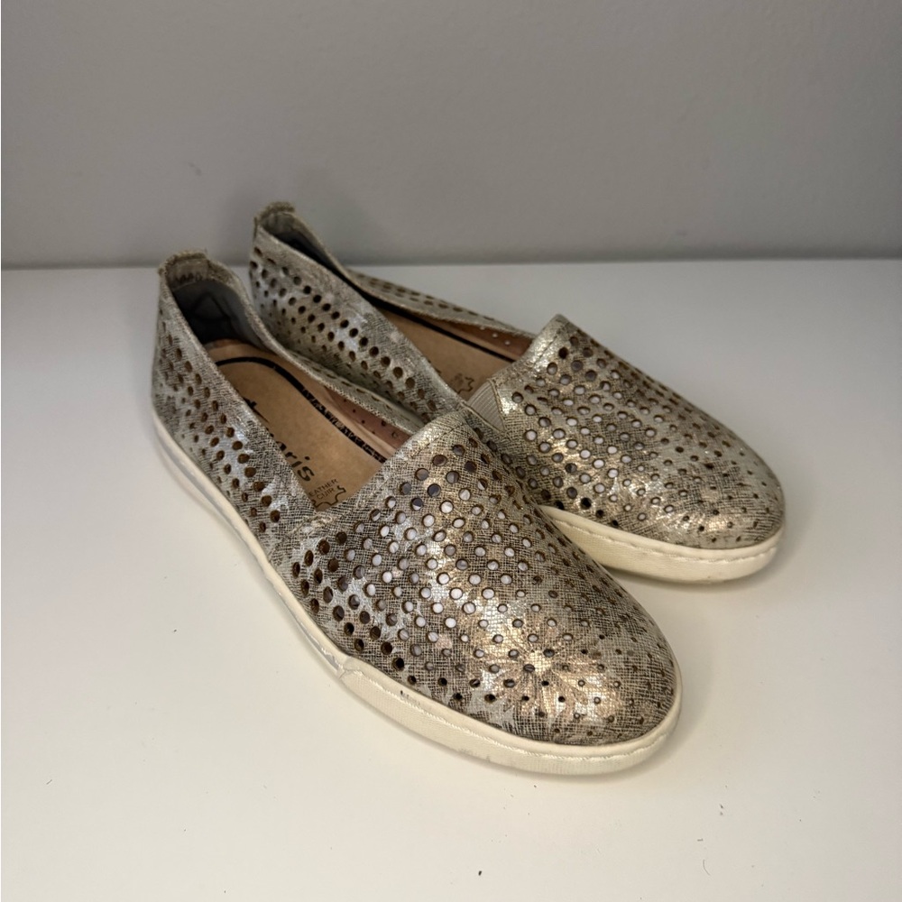 Tamaris Freya Metallic Slip-On Loafers sz 36